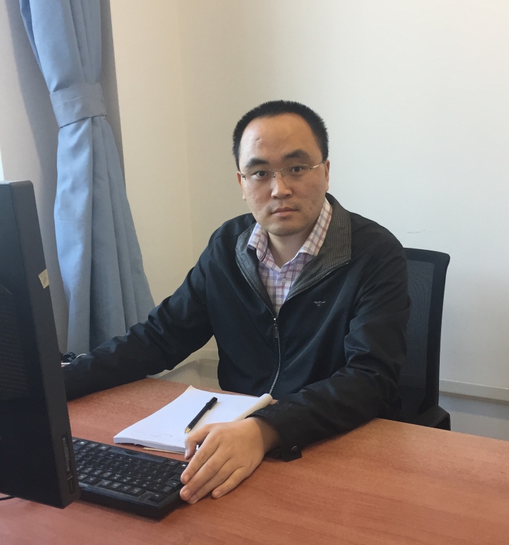 姓名:许建中 职称:副教授 所在院系(所):新能源电网研究所 研究方向